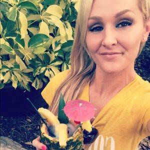 Meet your Posher, Britni